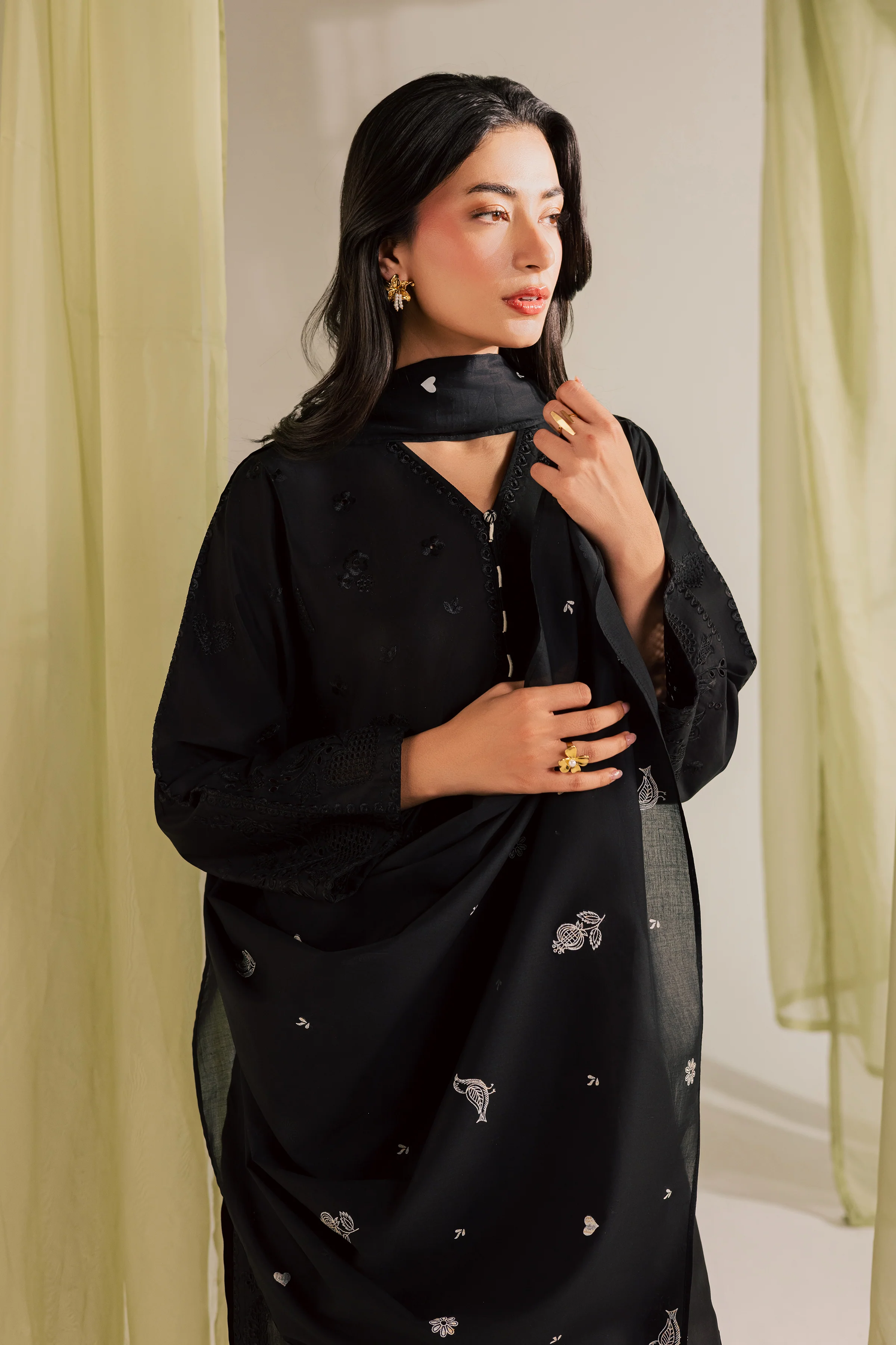 Black Bird 3Pc - Embroidered Lawn Dress - Image 9