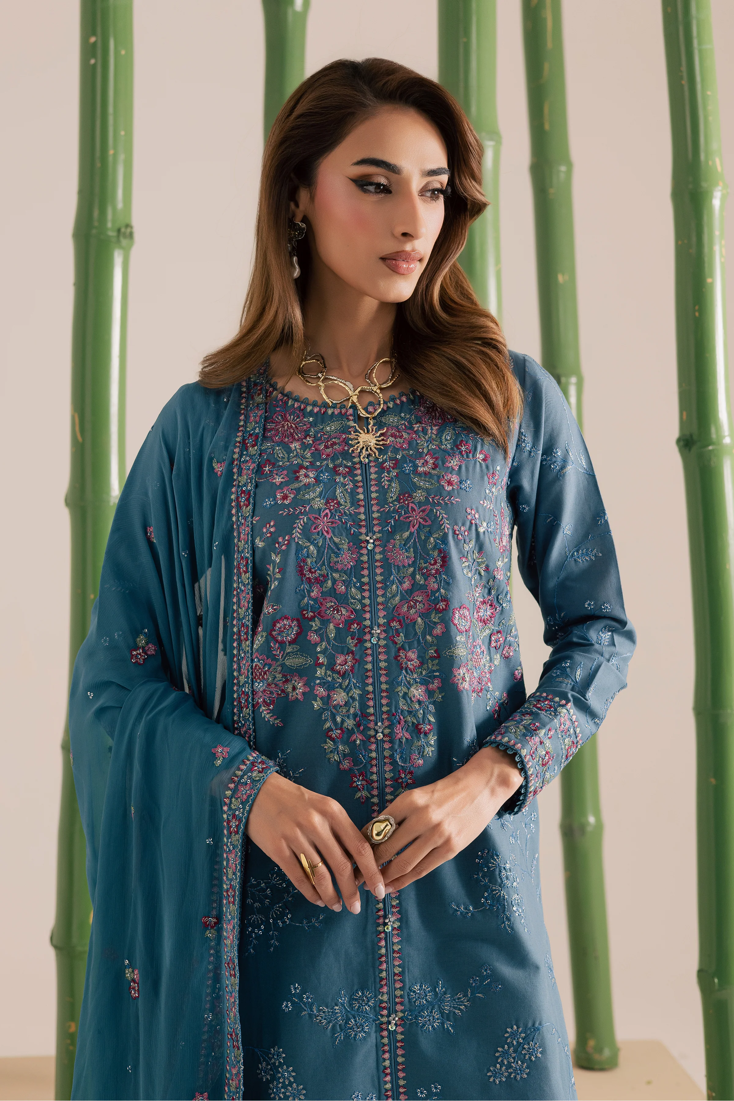 Blue Kaavish 3Pc - Embroidered Khaddar Dress - Image 4
