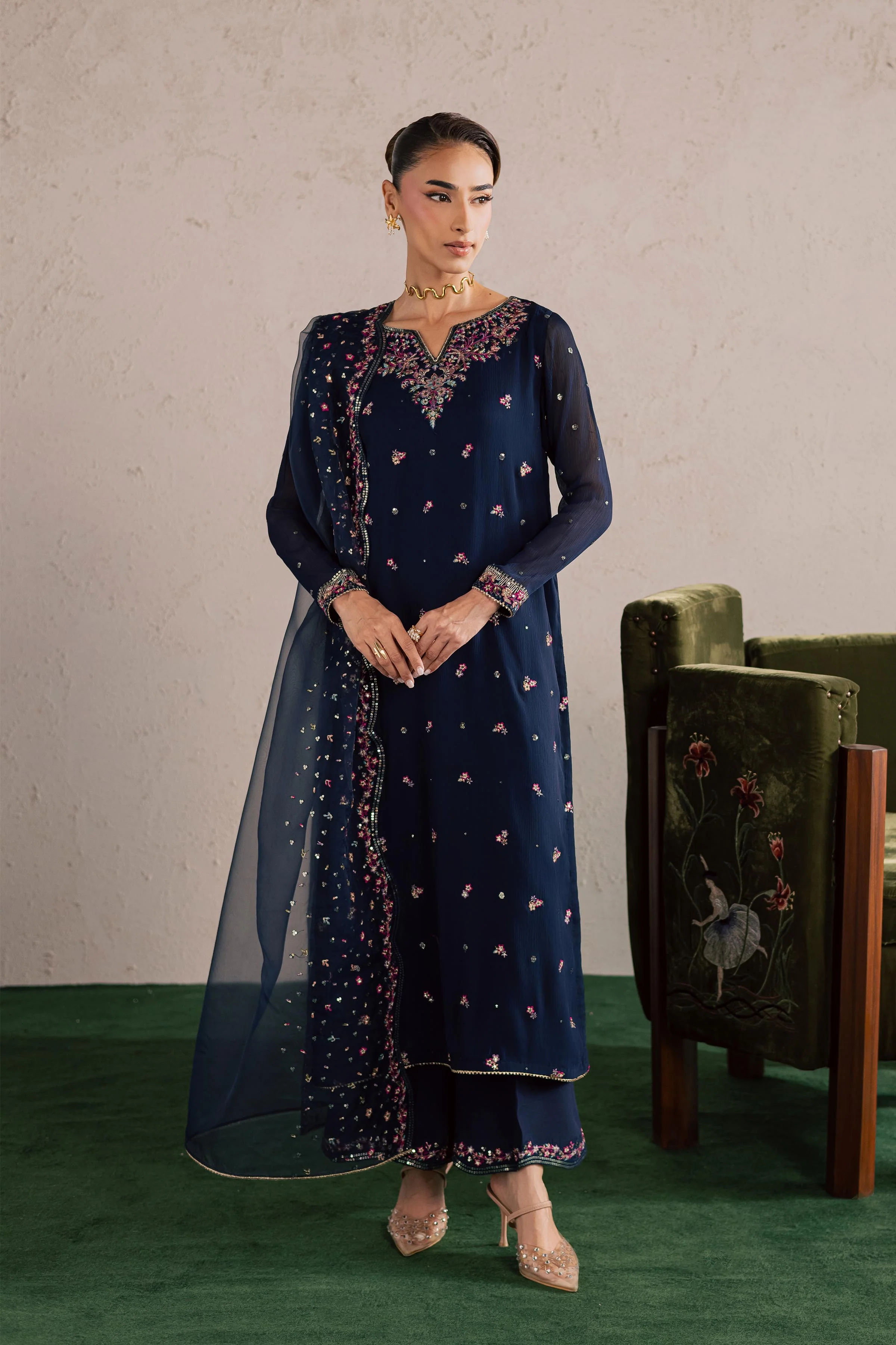 Bluey 3Pc - Festive Luxury Formal - Image 6