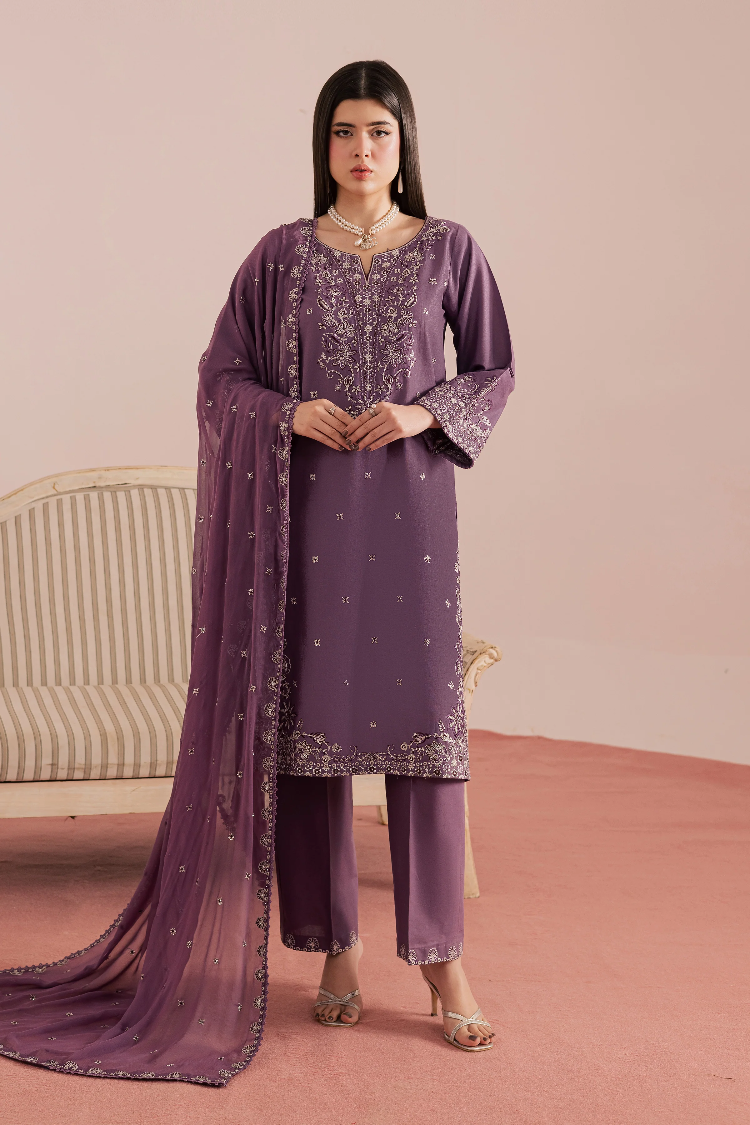 Deraya 3Pc - Embroidered Khaddar Dress - Image 3