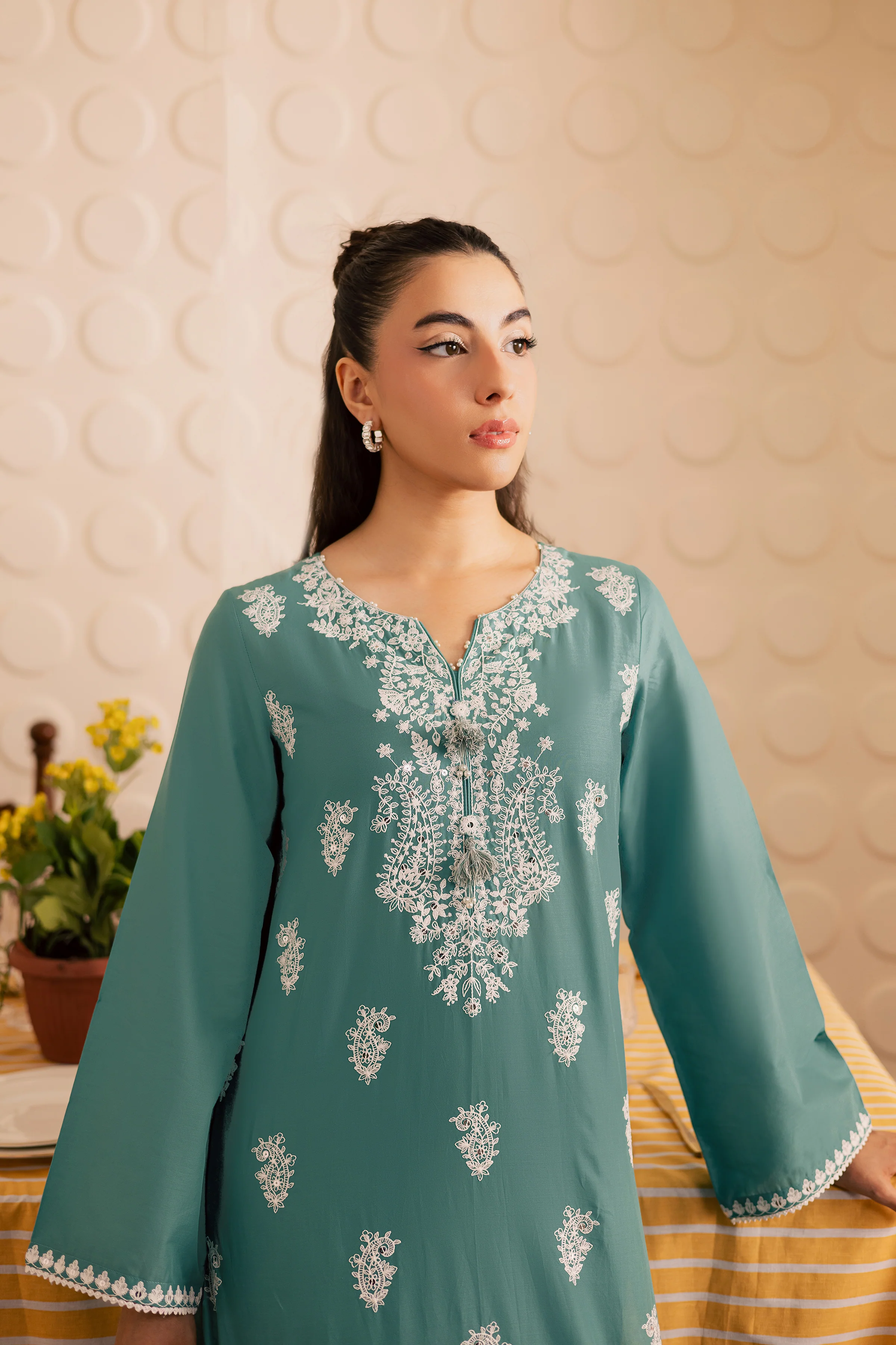 Grace 2pc - Embroidered Lawn Pret - Image 3