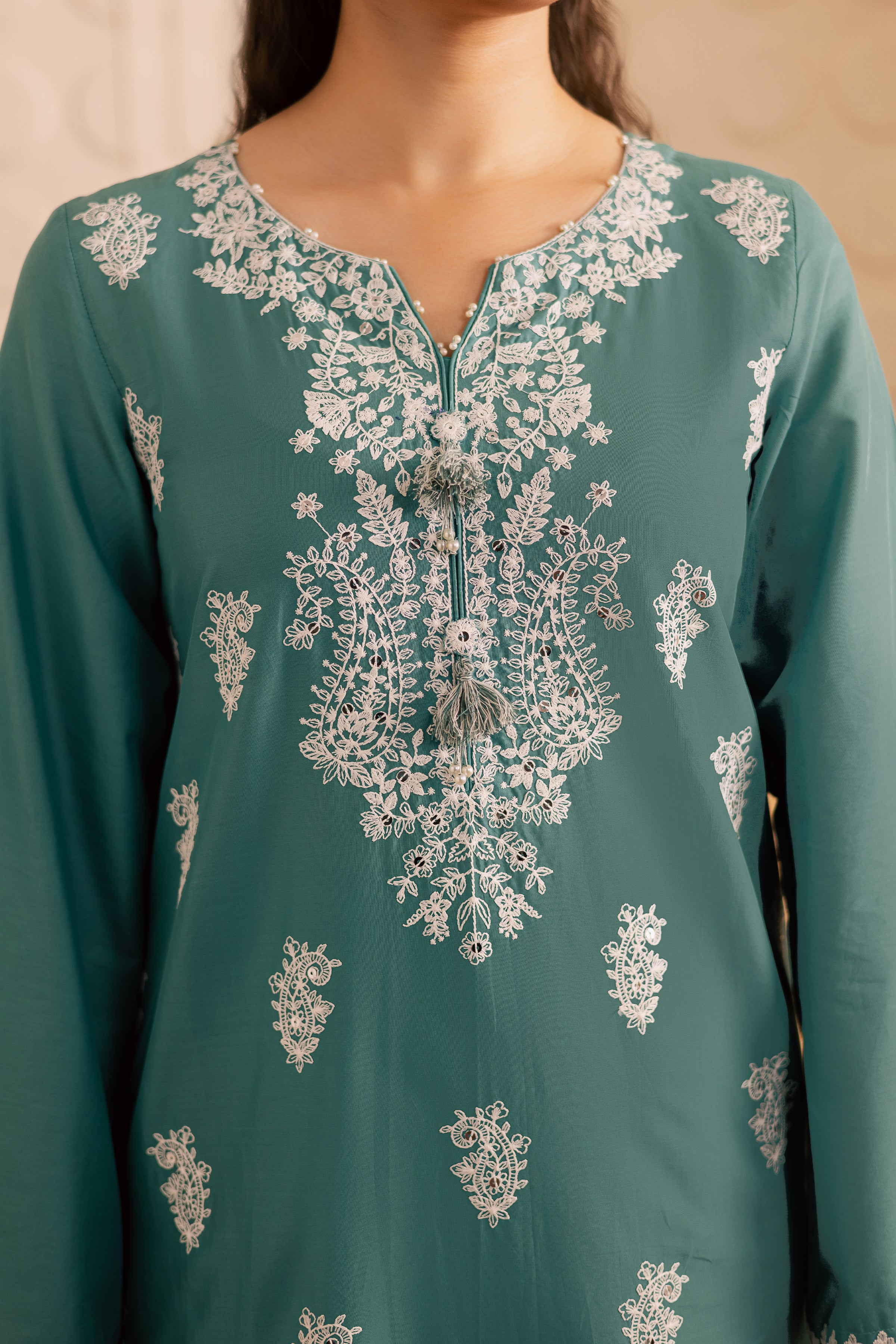 Grace 2pc - Embroidered Lawn Pret - Image 6