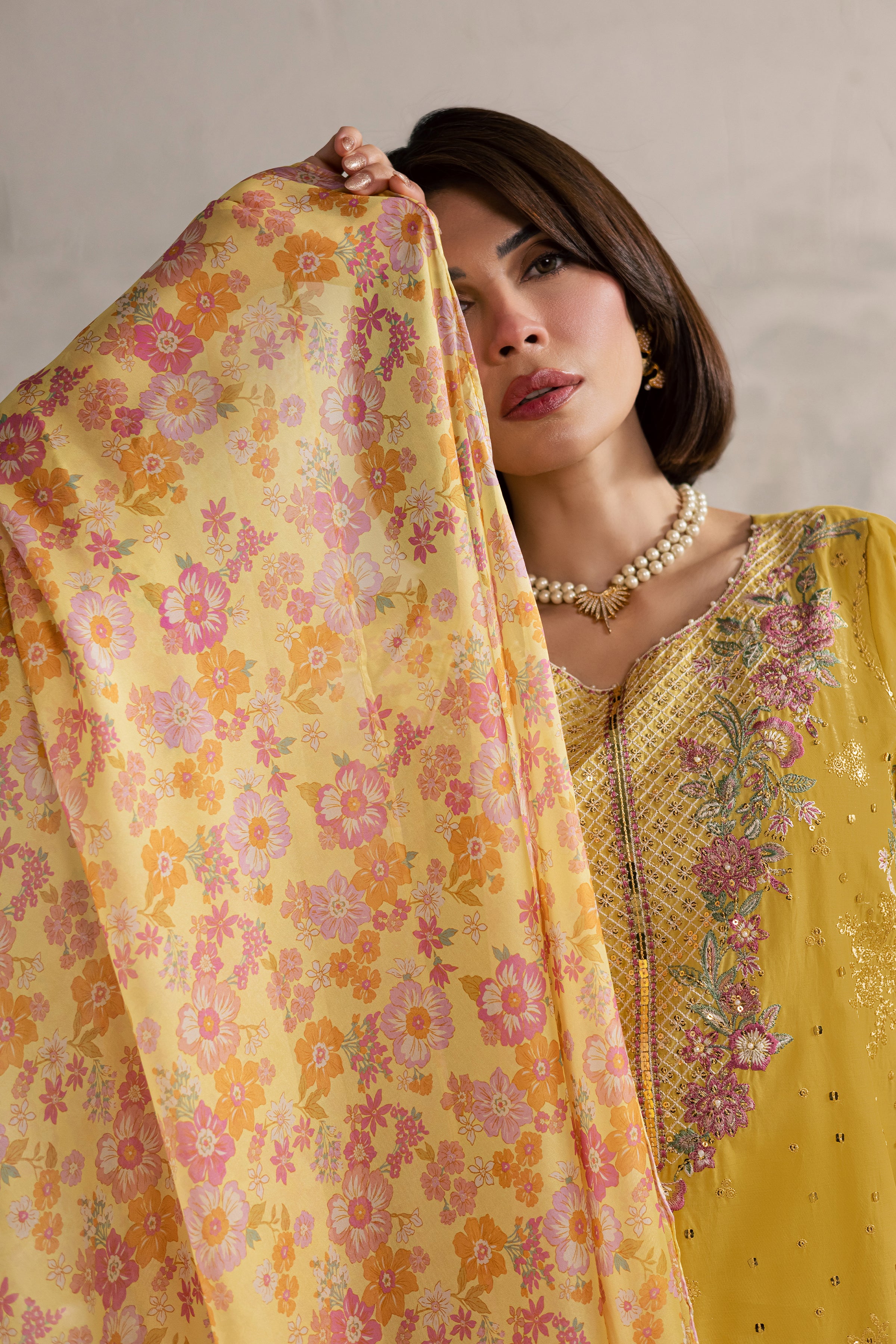 Her Soul 3Pc - Festive Embroidered Lawn - Image 3