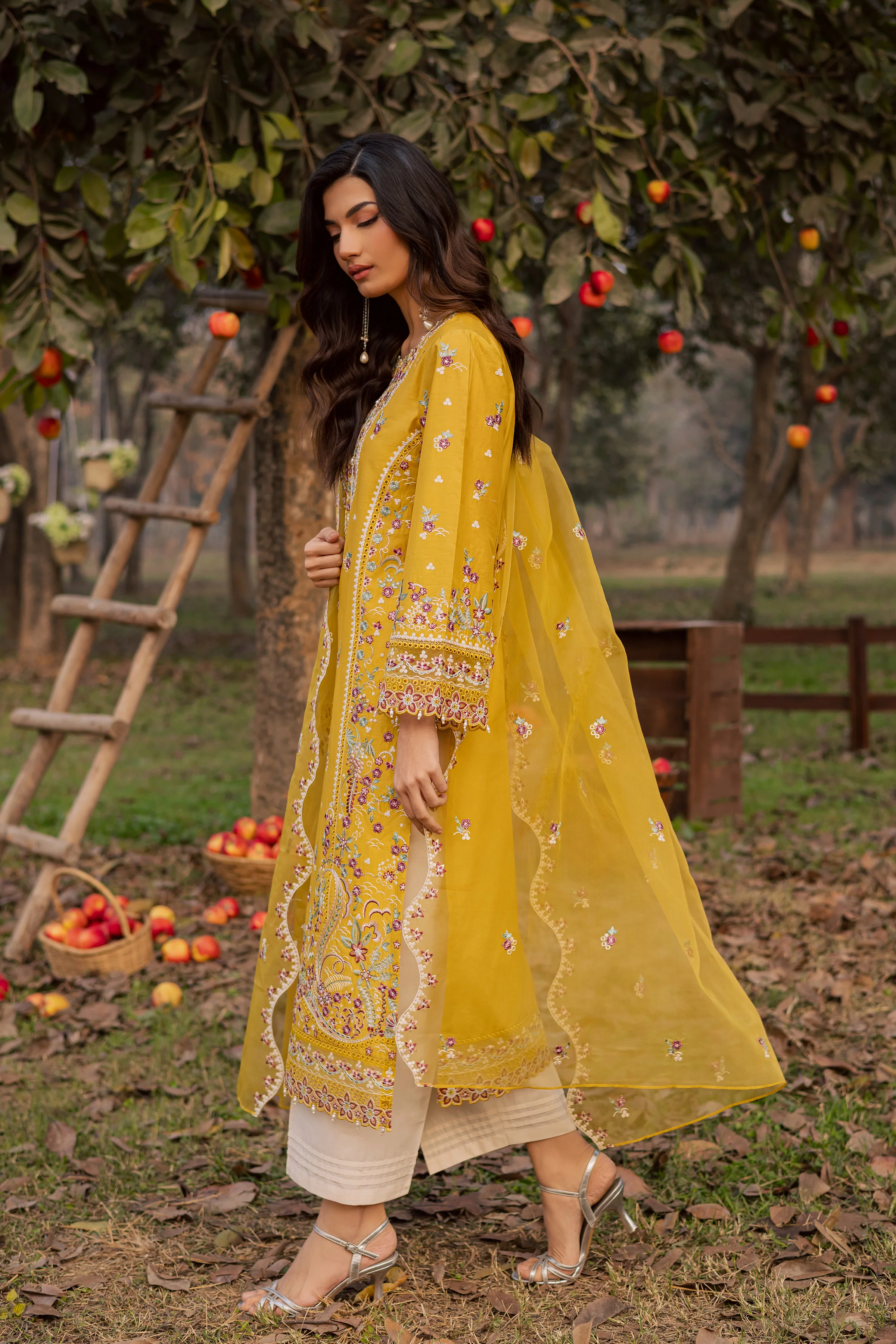 Horizon 3Pc - Festive Embroidered Lawn - Image 6