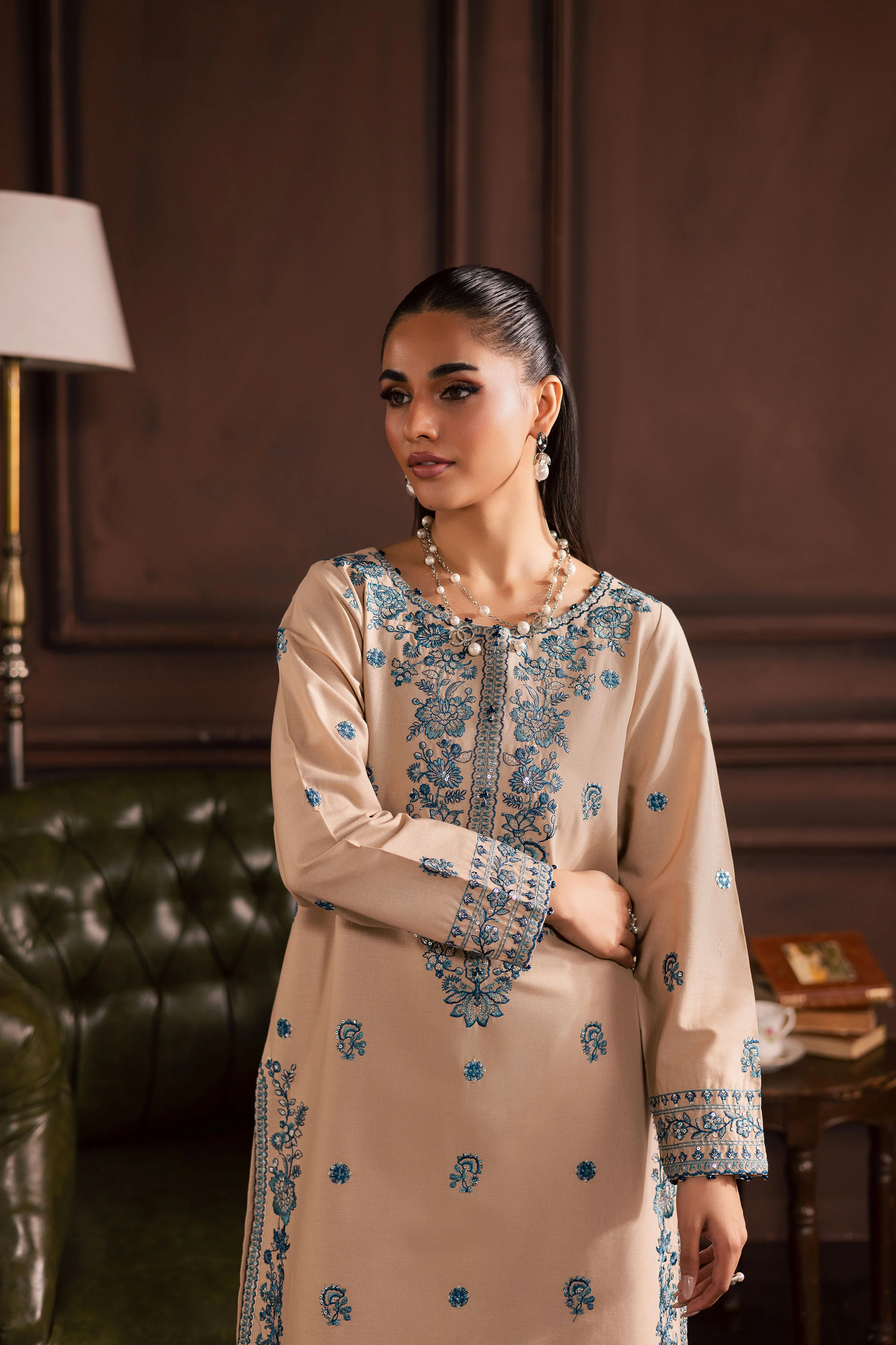 Merry 2Pc - Embroidered Khaddar Dress - Image 5