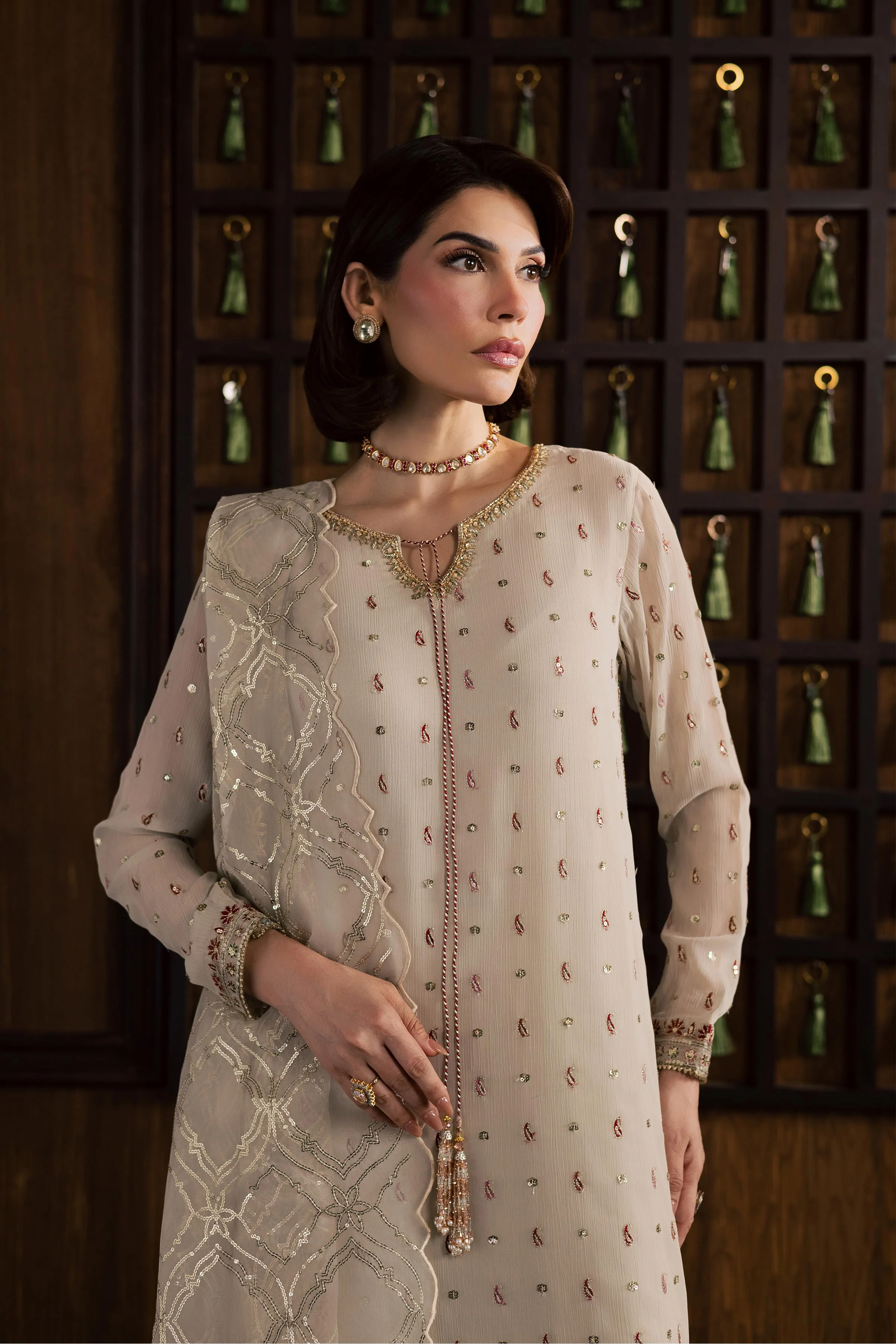 Pearl Emily 3Pc - Festive Luxury Formal - Image 9