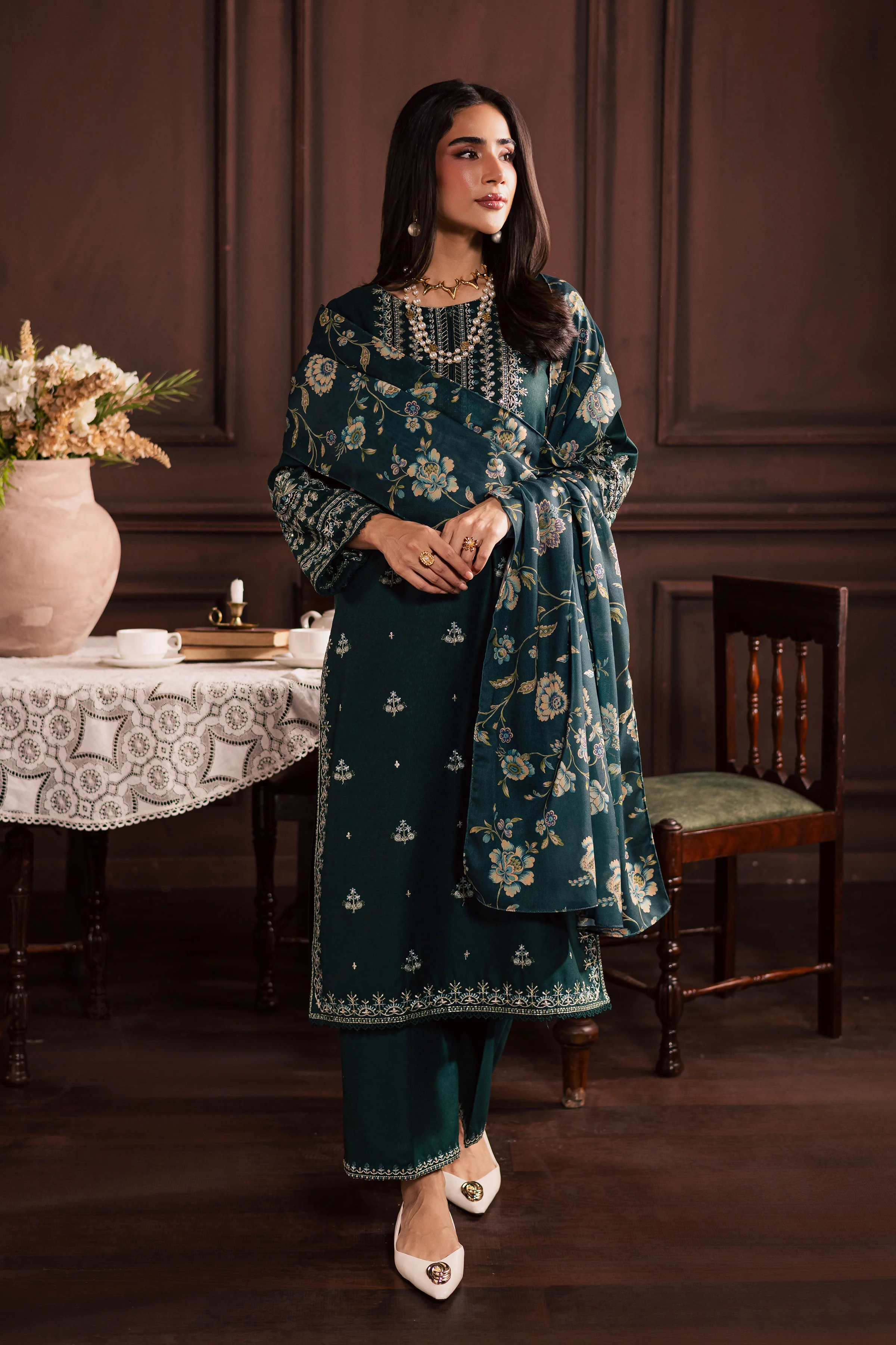 Queen Bee 3Pc - Embroidered Khaddar Dress - Image 9
