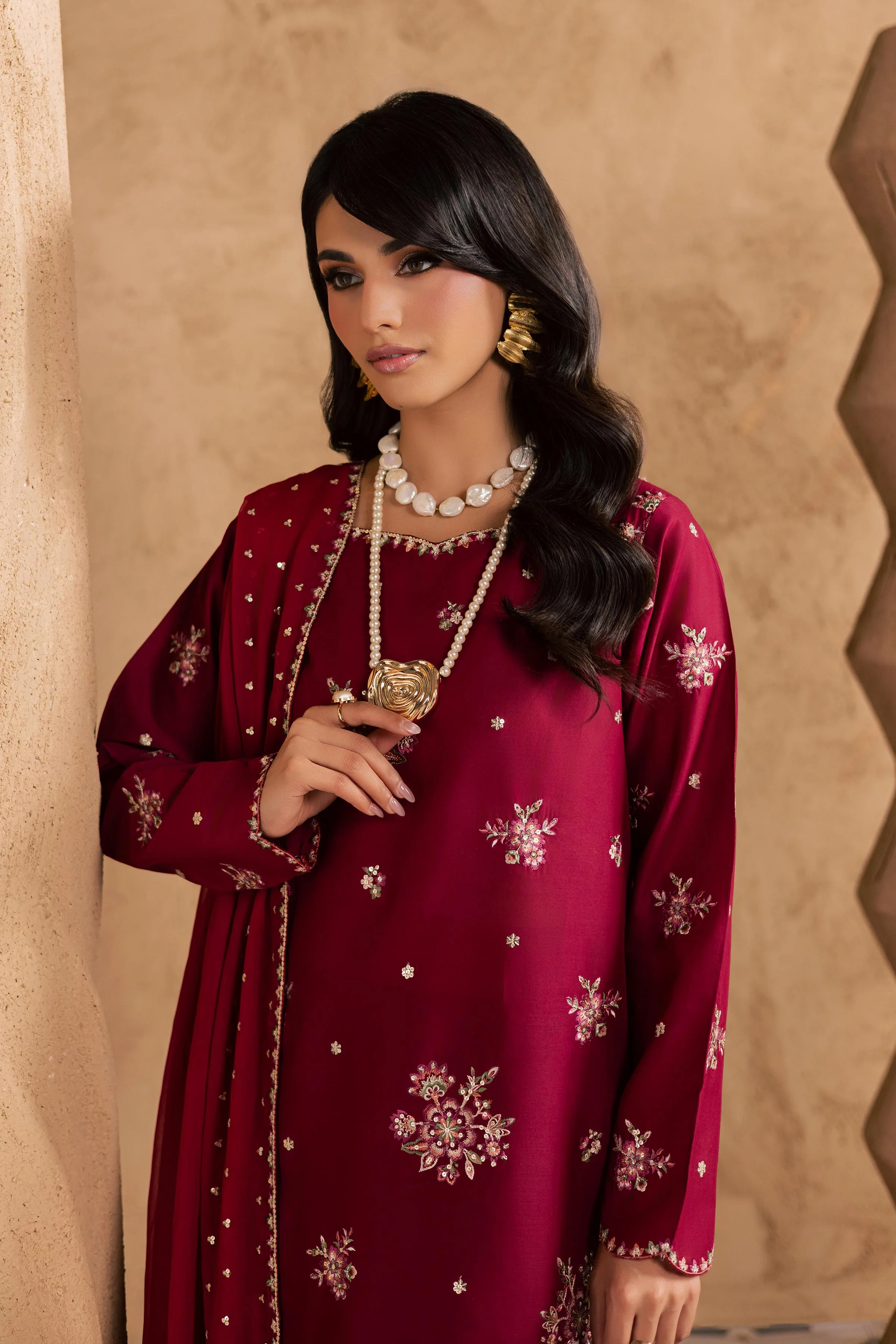 Red Queen 3Pc - Embroidered Festive Pret - Image 5