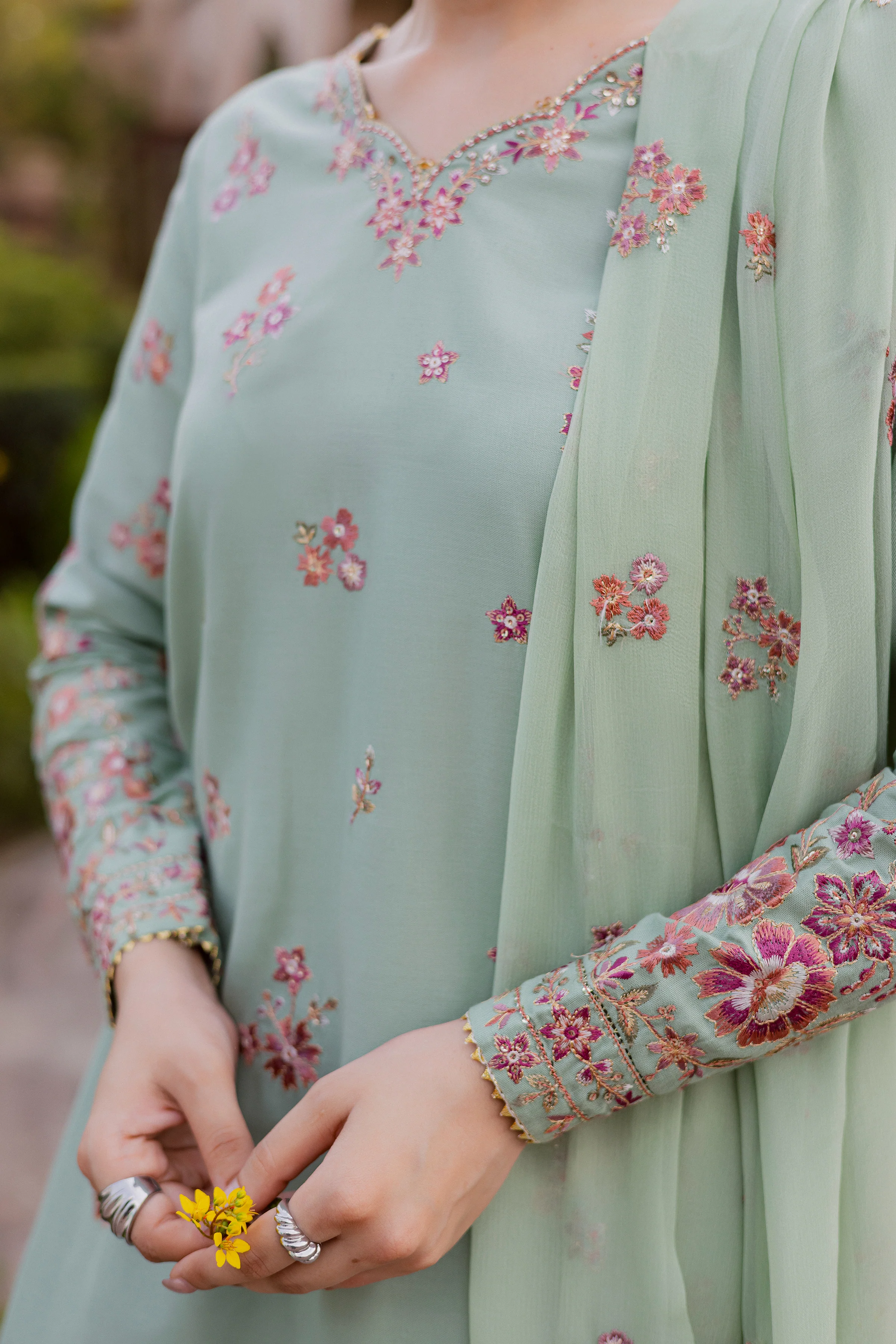 Sea Zunaisha 3Pc - Embroidered Khaddar Dress - Image 6