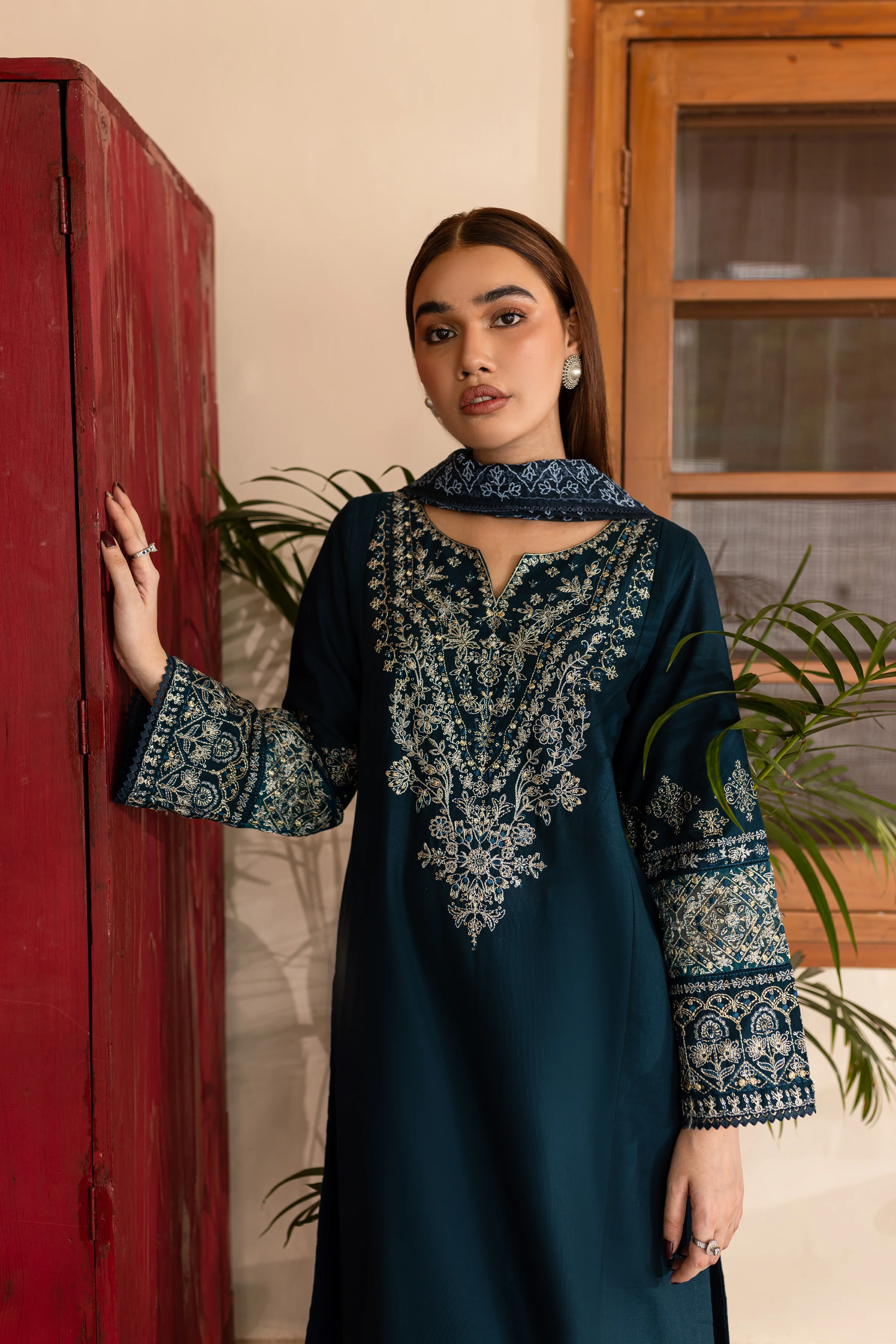 Amari 3Pc - Embroidered Khaddar Dress - Image 2